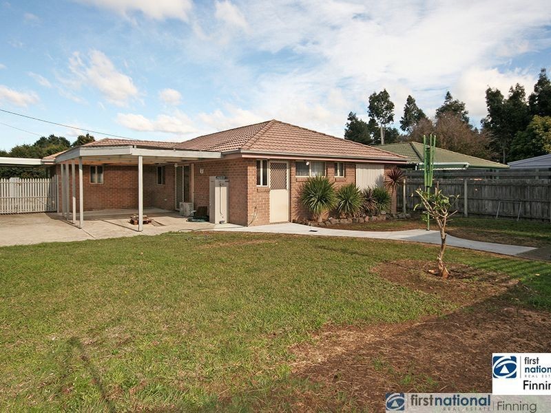 2 Dior Court, Cranbourne West VIC 3977