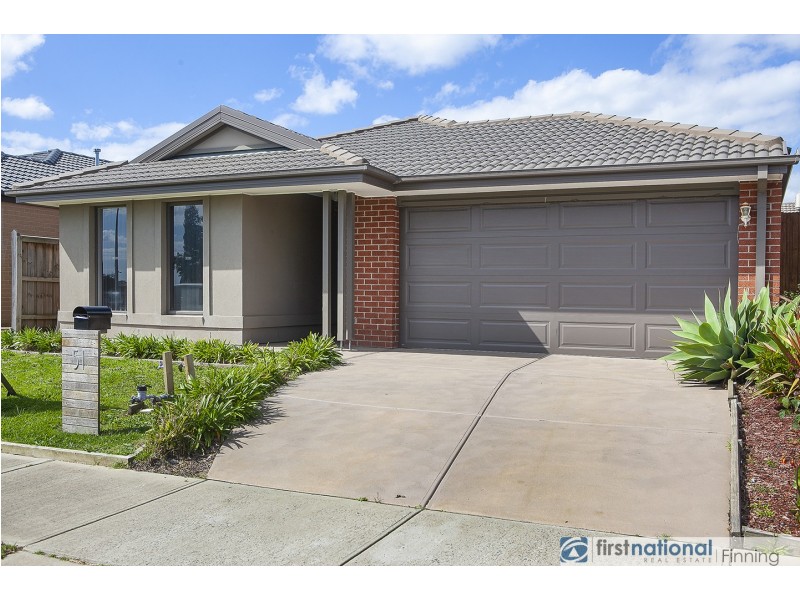 51 Morningside Boulevard, Cranbourne West VIC 3977