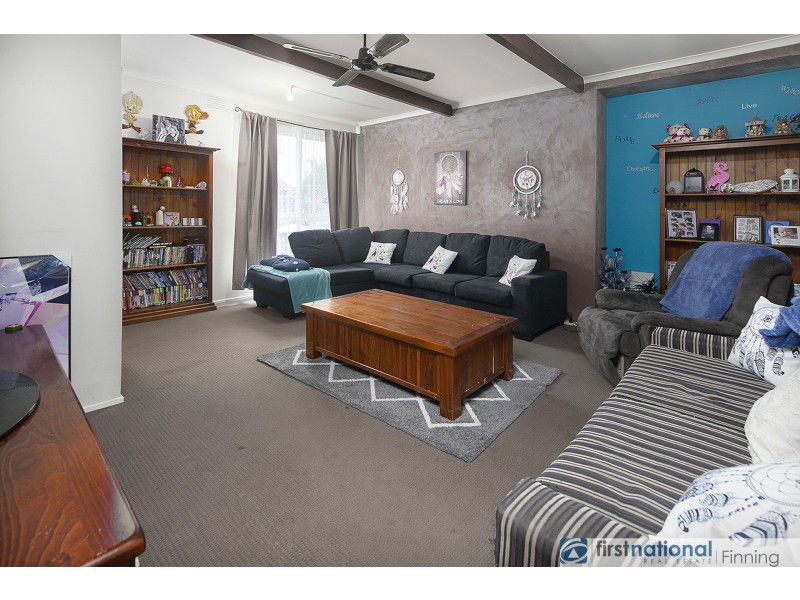 13 Farrer Close, Cranbourne VIC 3977