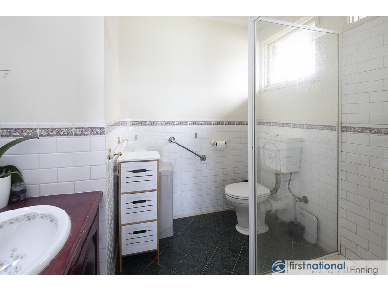 13 Farrer Close, Cranbourne VIC 3977