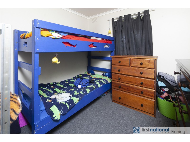 13 Farrer Close, Cranbourne VIC 3977
