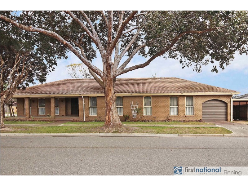 25 Baystone Drive, Cranbourne VIC 3977
