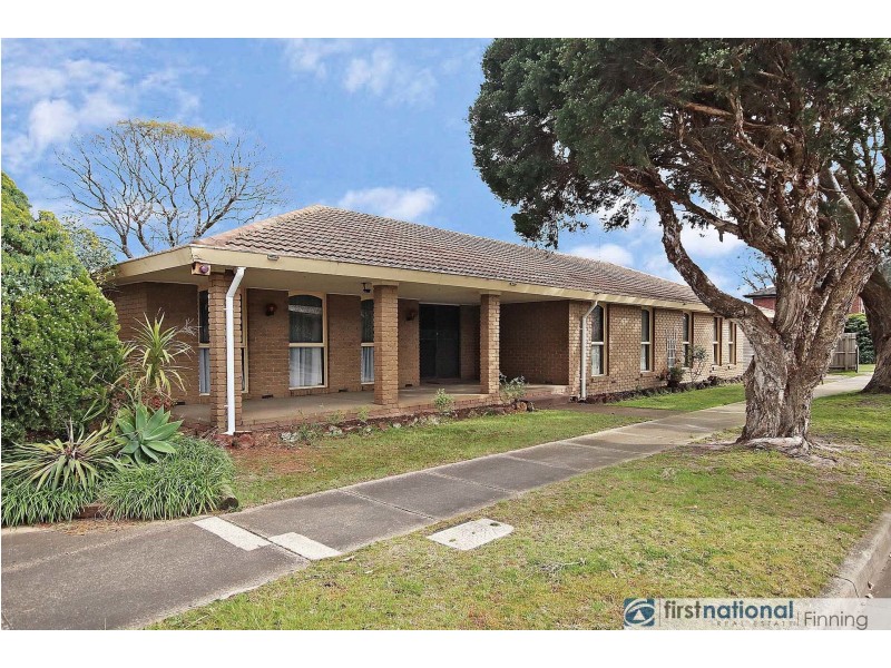 25 Baystone Drive, Cranbourne VIC 3977