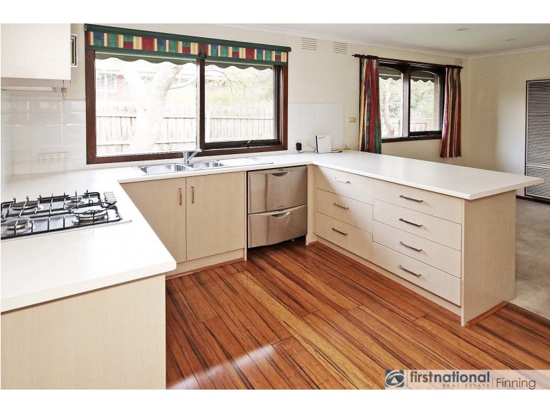 25 Baystone Drive, Cranbourne VIC 3977