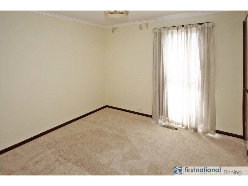 25 Baystone Drive, Cranbourne VIC 3977