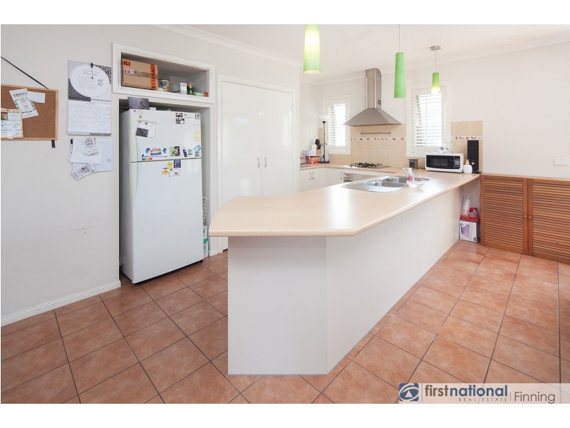 8 Inga Court, Berwick VIC 3806