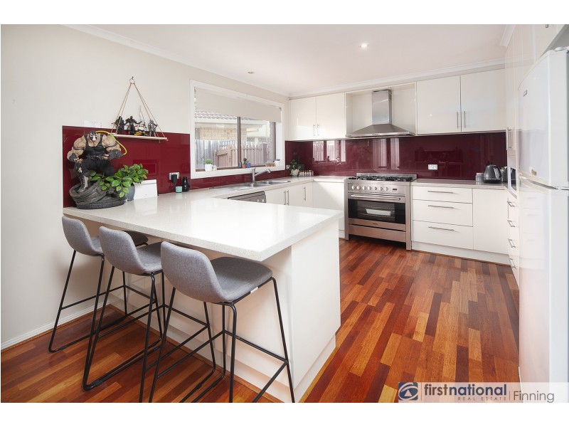 5 Bamboo Court, Cranbourne North VIC 3977