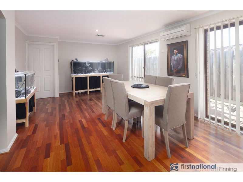 5 Bamboo Court, Cranbourne North VIC 3977