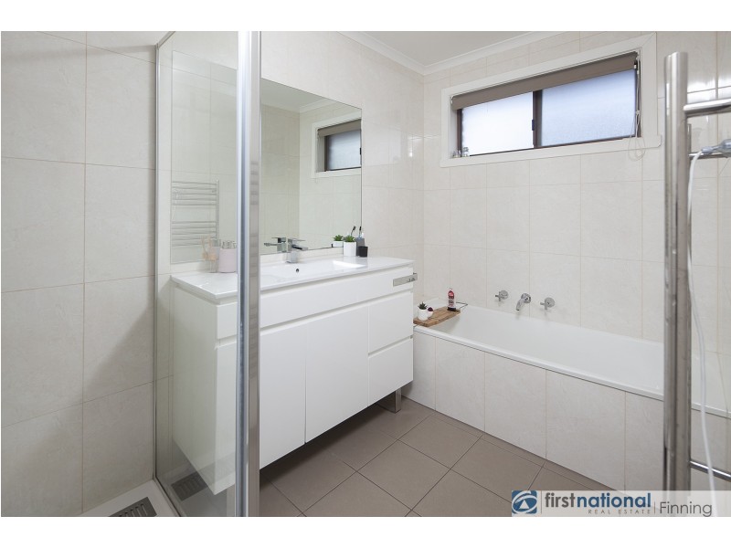 5 Bamboo Court, Cranbourne North VIC 3977