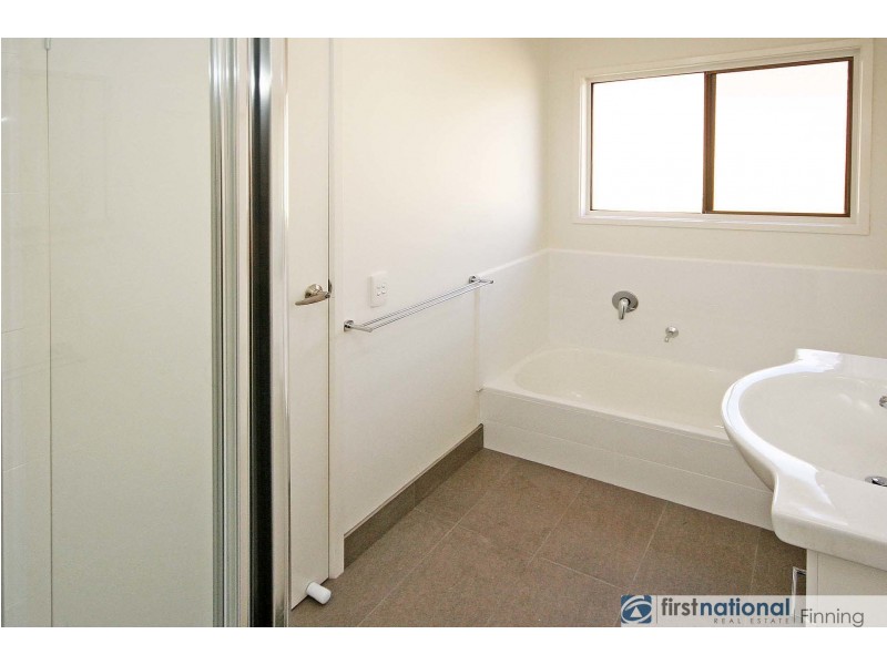 16 Bakewell Street, Tooradin VIC 3980