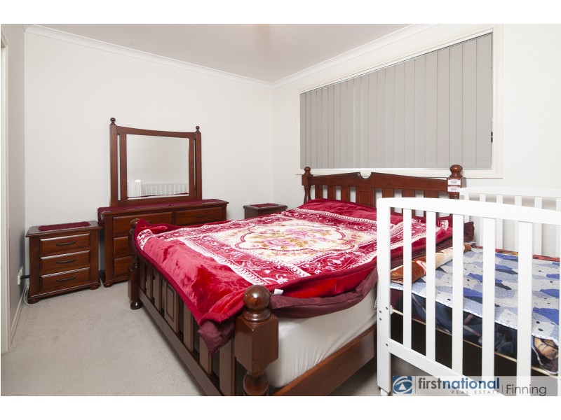 8A Carol Avenue, Cranbourne VIC 3977