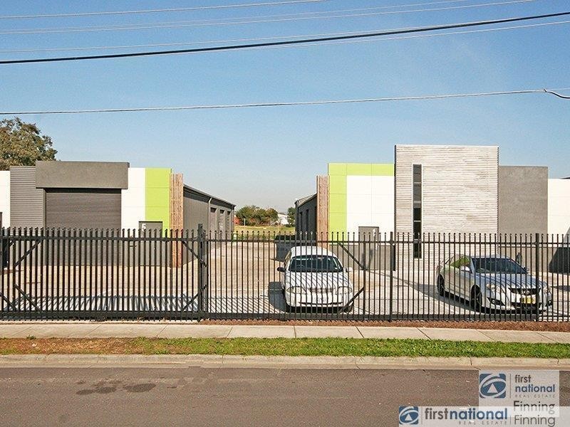 2/81 Miles Grove, Seaford VIC 3198