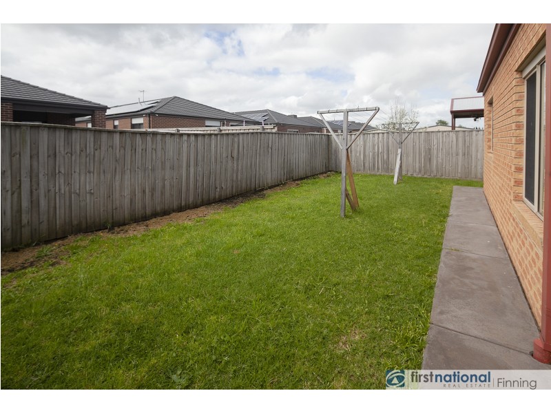 14 Pepperbush Circuit, Cranbourne VIC 3977