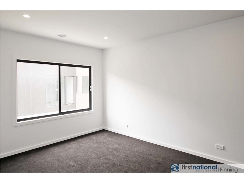 7 Push Pea Way, Cranbourne West VIC 3977