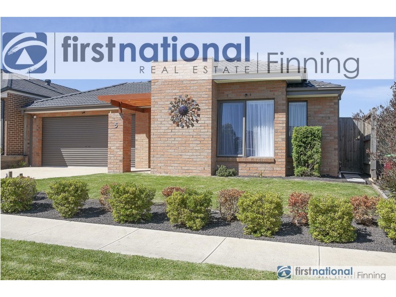 5 Mayflower Drive, Cranbourne West VIC 3977