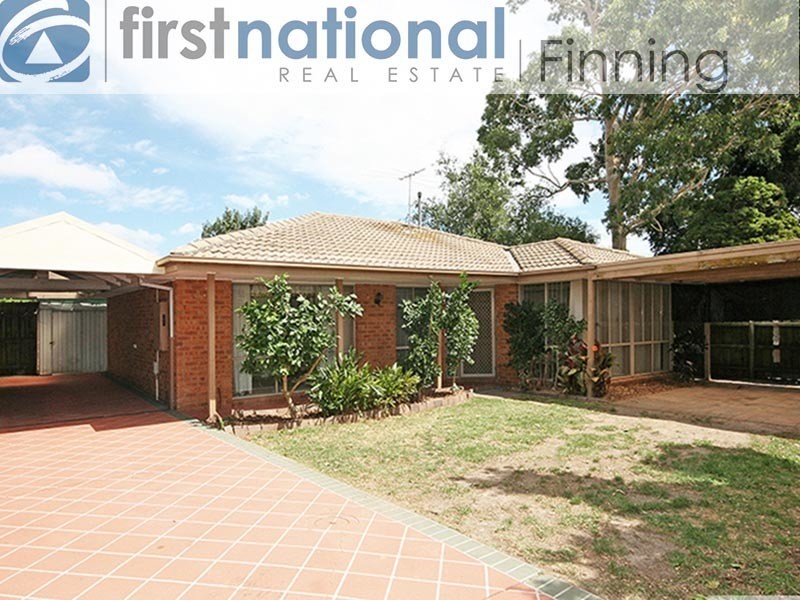 2/54 Cranbourne Drive, Cranbourne VIC 3977