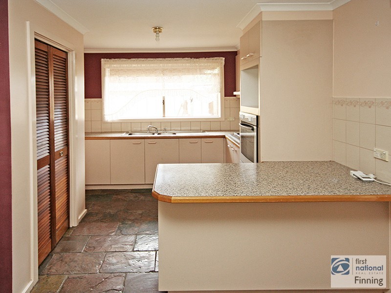 2/54 Cranbourne Drive, Cranbourne VIC 3977