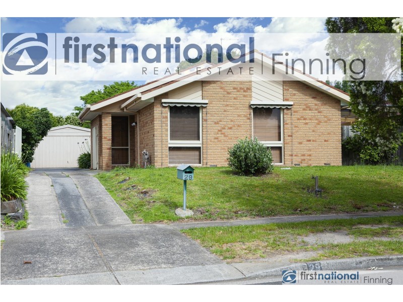 29 Lansell Drive, Cranbourne North VIC 3977