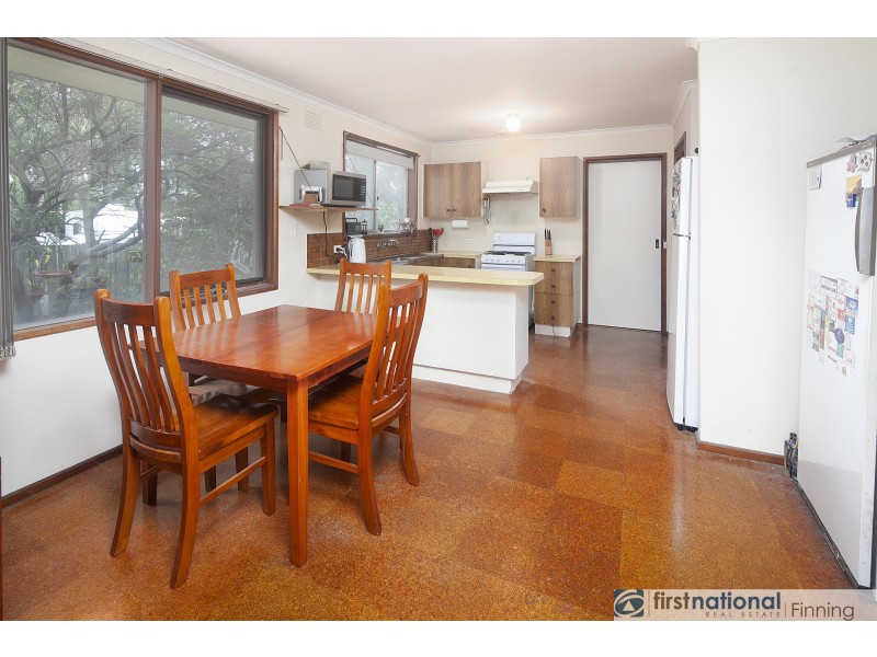 10 Hawdon Drive, Cranbourne VIC 3977