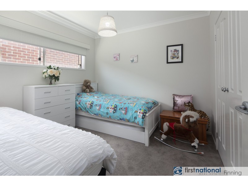 5 Native Retreat, Cranbourne East VIC 3977