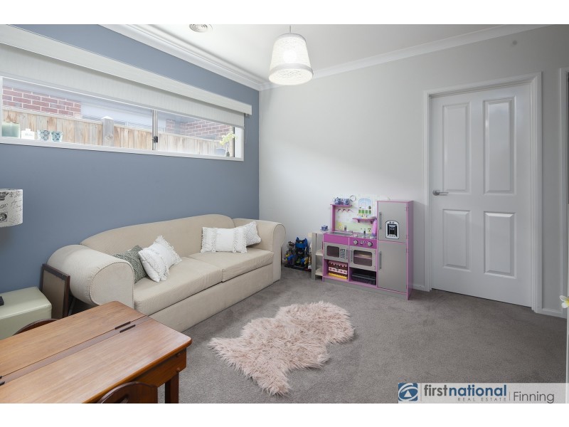 5 Native Retreat, Cranbourne East VIC 3977