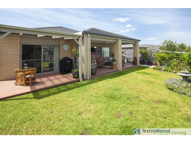 5 Native Retreat, Cranbourne East VIC 3977