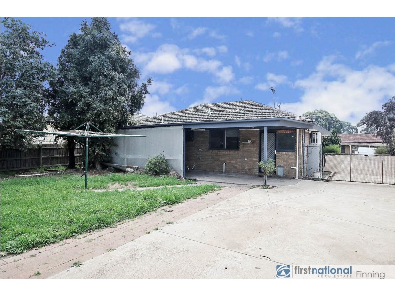 24 Clarendon Street, Cranbourne VIC 3977