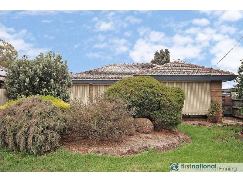 24 Clarendon Street, Cranbourne VIC 3977
