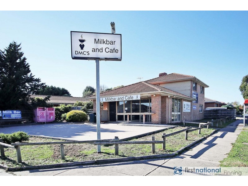 2 Lawless Drive, Cranbourne North VIC 3977