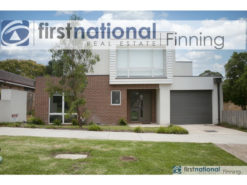 1/15 Lamb Street, Cranbourne VIC 3977