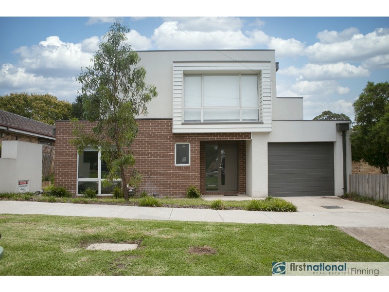 1/15 Lamb Street, Cranbourne VIC 3977