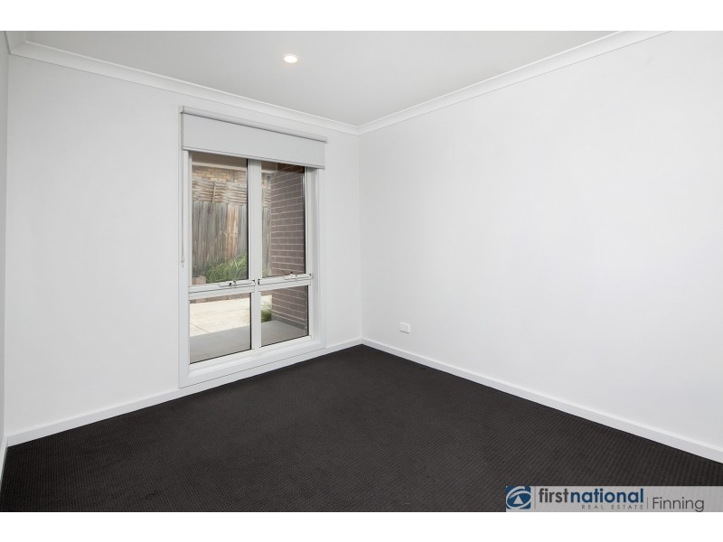 1/15 Lamb Street, Cranbourne VIC 3977