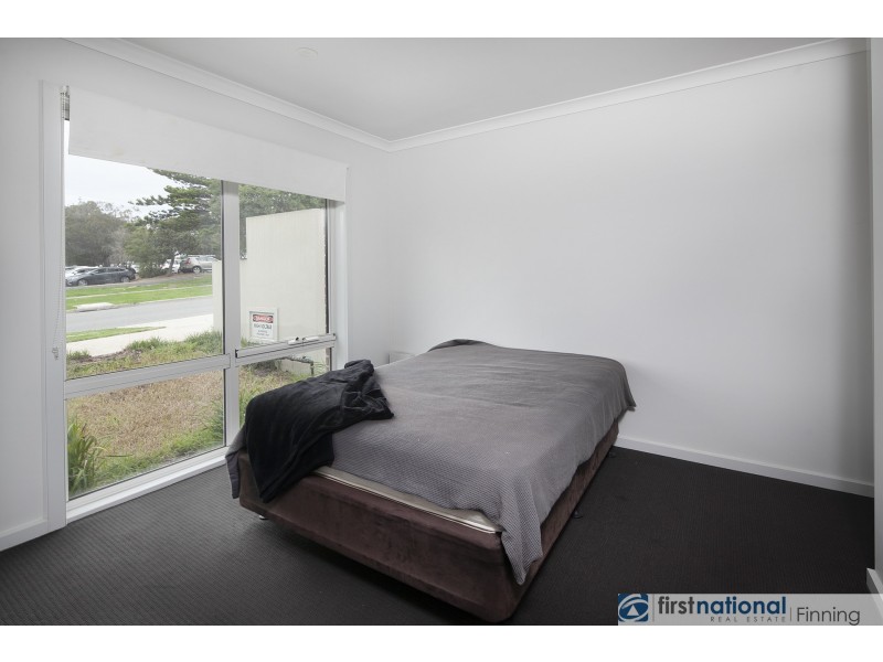 1/15 Lamb Street, Cranbourne VIC 3977