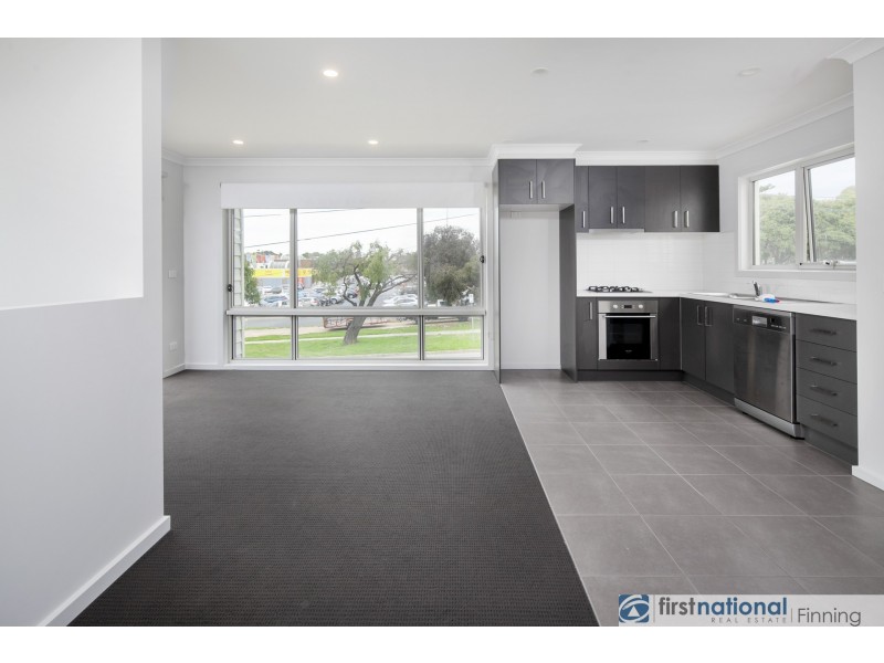 1/15 Lamb Street, Cranbourne VIC 3977
