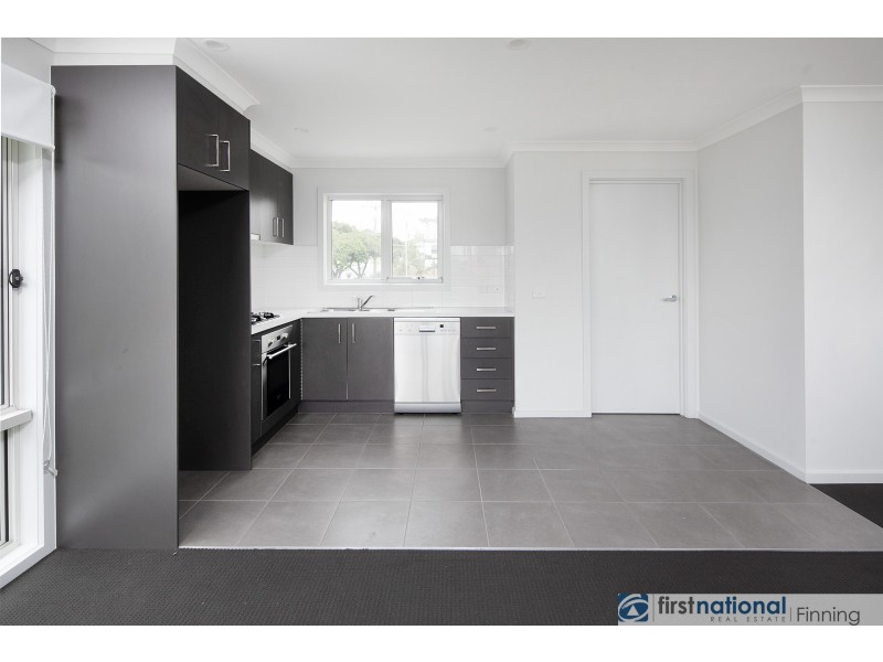 1/15 Lamb Street, Cranbourne VIC 3977