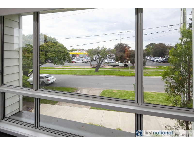 1/15 Lamb Street, Cranbourne VIC 3977