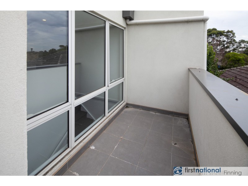 1/15 Lamb Street, Cranbourne VIC 3977