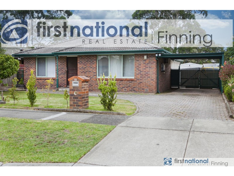11 Farrer Close, Cranbourne VIC 3977