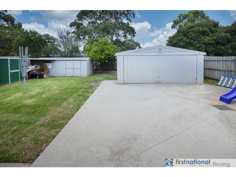 11 Farrer Close, Cranbourne VIC 3977