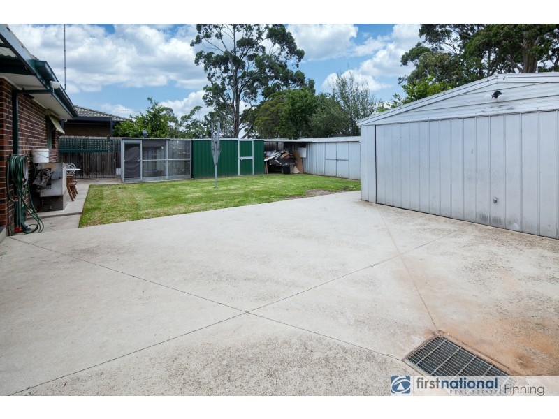 11 Farrer Close, Cranbourne VIC 3977