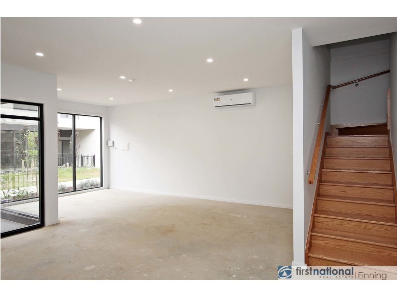 12 Push-Pea Way, Cranbourne West VIC 3977