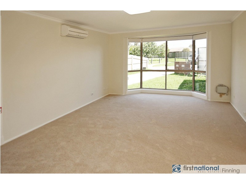1/11 Hazlitt Court, Cranbourne VIC 3977