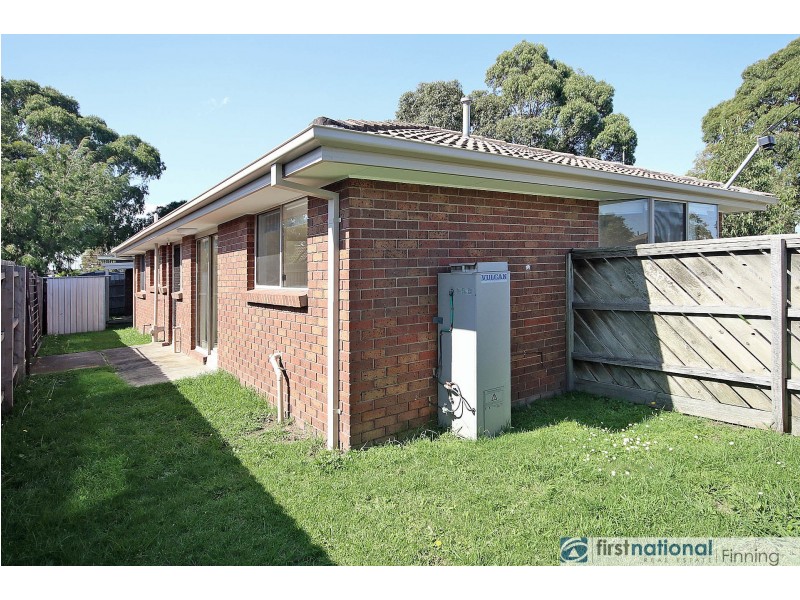 1/11 Hazlitt Court, Cranbourne VIC 3977