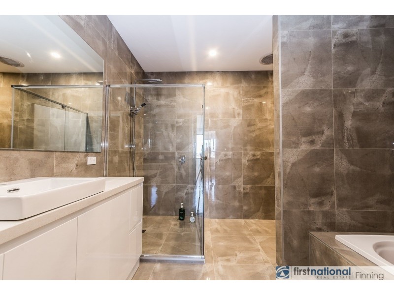 Level 6/6 Powell Way, Cranbourne West VIC 3977