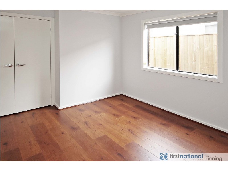 102 Athletic Circuit, Clyde VIC 3978