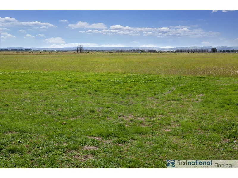 40 Soldiers Road, Pakenham South VIC 3810