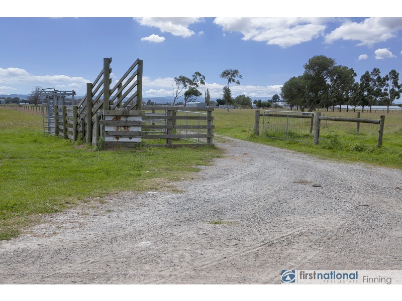 40 Soldiers Road, Pakenham South VIC 3810