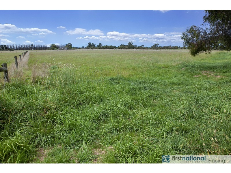 40 Soldiers Road, Pakenham South VIC 3810