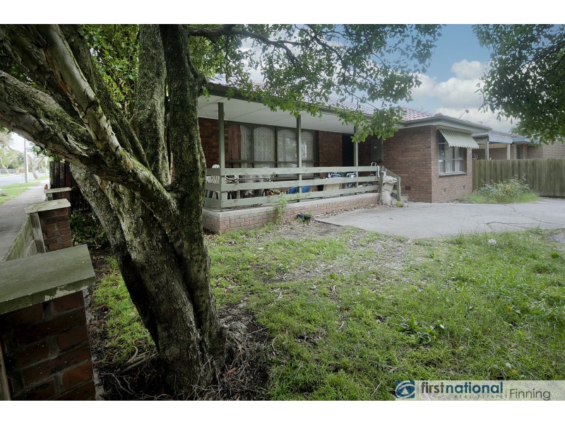 12 Roma Avenue, Cranbourne VIC 3977