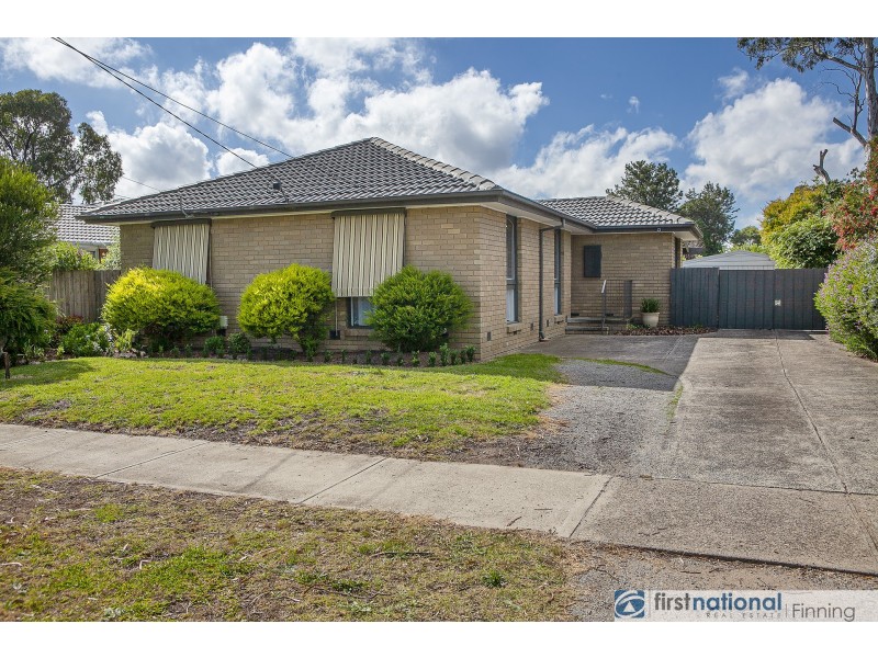 6 Halstead Court, Cranbourne VIC 3977